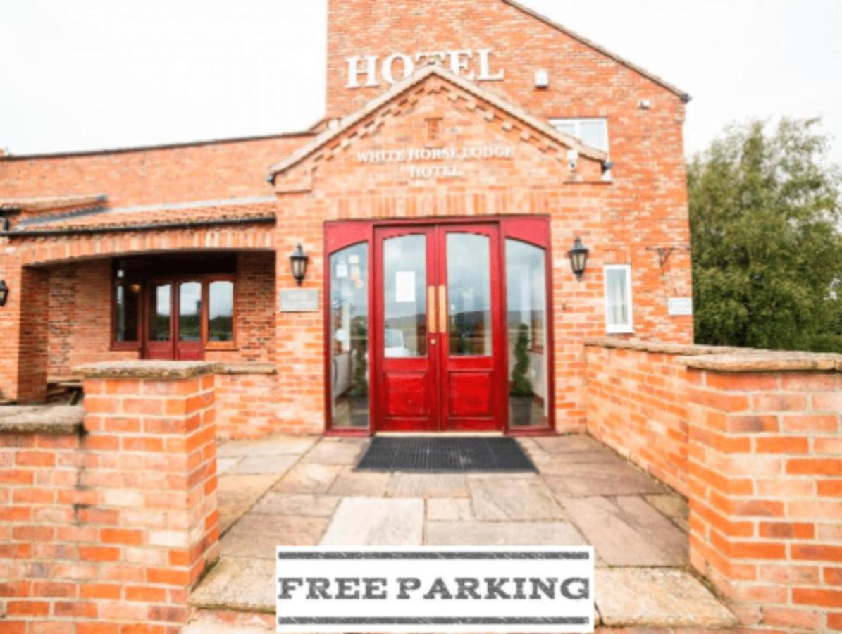 Oyo White Horse Lodge Hotel, East Thirsk Bagby Eksteriør billede
