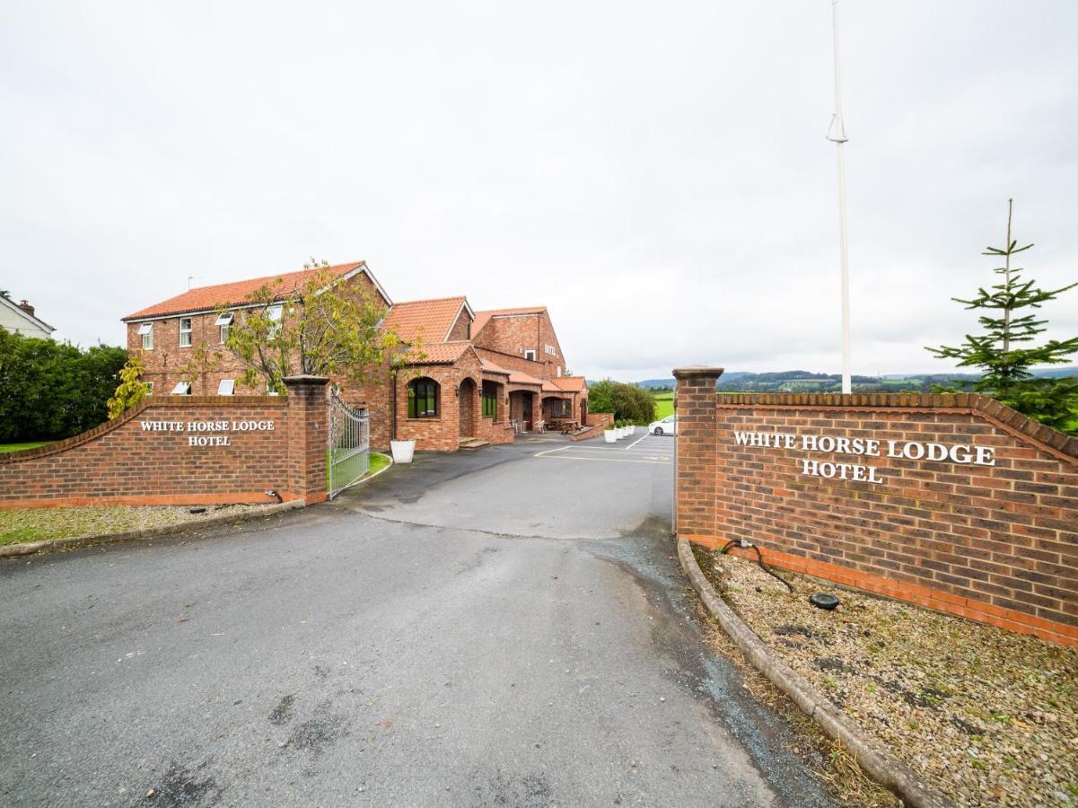 Oyo White Horse Lodge Hotel, East Thirsk Bagby Eksteriør billede