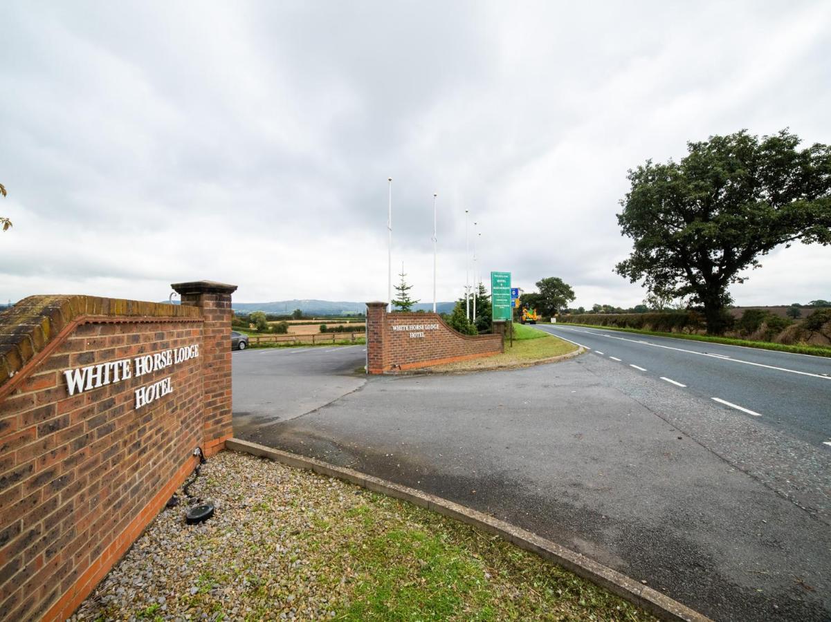Oyo White Horse Lodge Hotel, East Thirsk Bagby Eksteriør billede